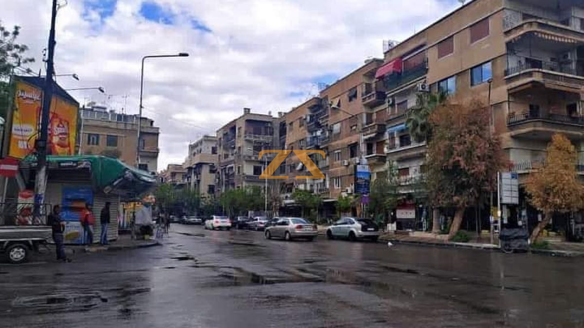 للاجار شقة شرقي التجارة قرب برج الروس